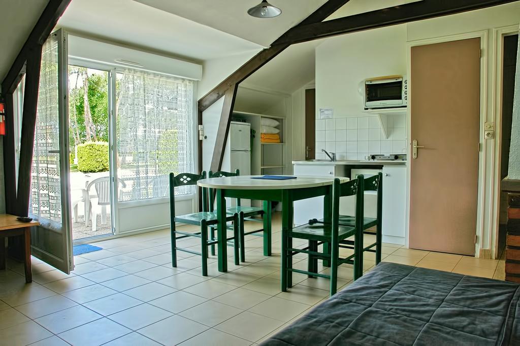 Domaine De Tremelin Hotel Iffendic Esterno foto